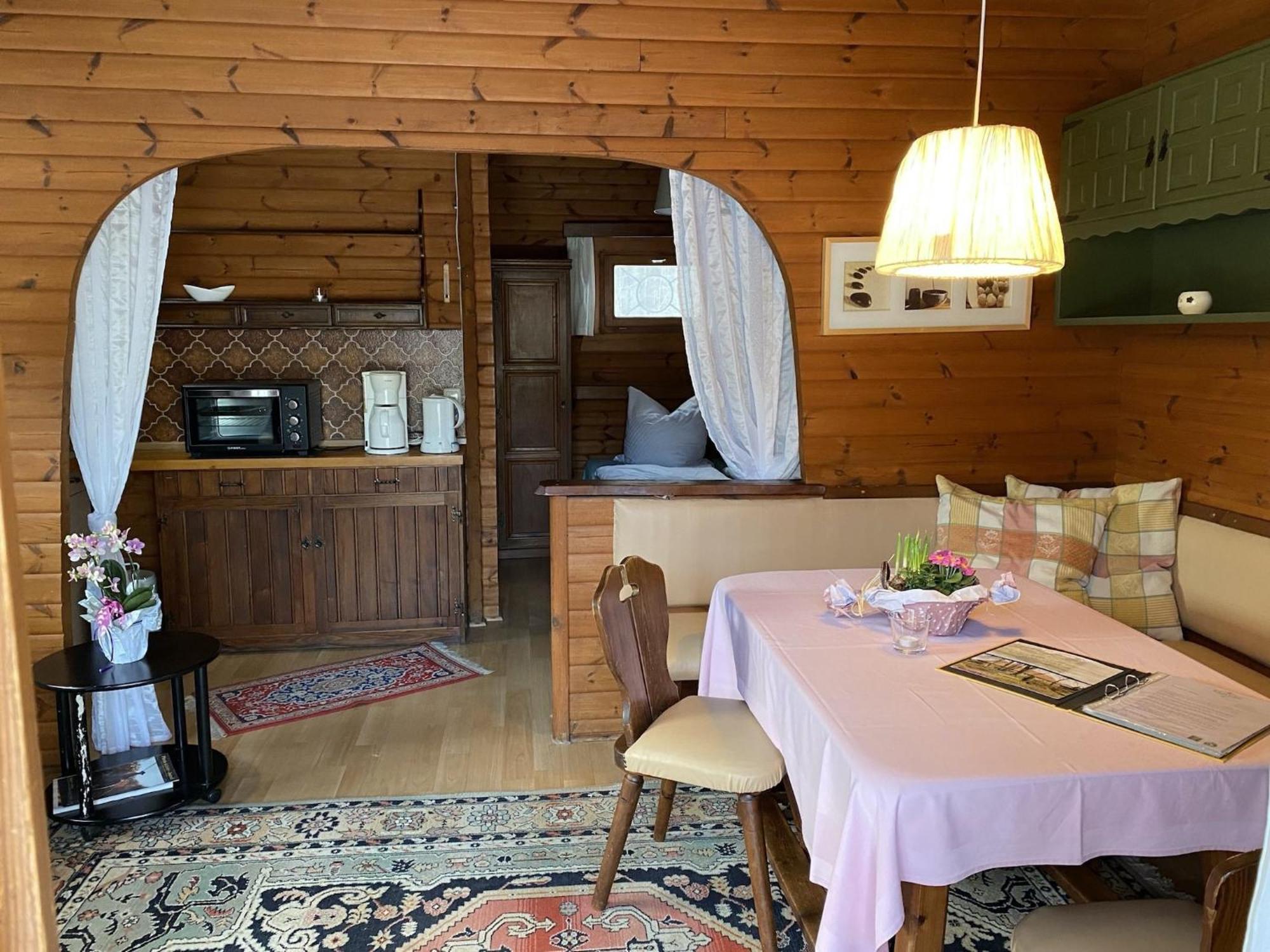 Cozy Holiday Home On A Horse Farm In The L Neburg Heath Eschede Exterior foto